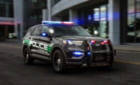 Обновлённый Ford Police Interceptor Utility отдалился от гражданского Эксплорера