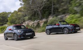 Новый Mini John Cooper Works: хэтчбек и кабриолет