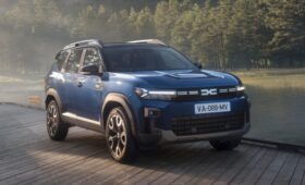 Представлен кроссовер Dacia Bigster: старший брат Дастера отличился не только размерами