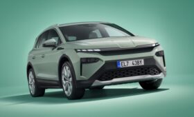 Представлен Skoda Elroq, который первым примерил новый фирменный стиль. Цена известна