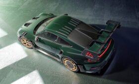 Porsche 911 GT3 RS Manthey Kit: брутальный обвес в стиле Бэтмена и доработанное шасси