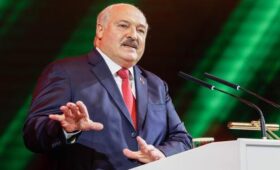 Лукашенко: Для налаживания отношений с Германией нужно «выкинуть Шольца»