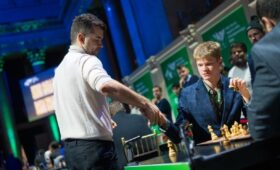 Русские шахматисты выиграли чемпионат мира, FIDE снова опозорилась