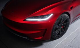 На подходе компактный и недорогой электромобиль Tesla Model Q