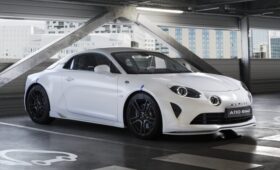 Электрический спорткар Alpine A110 окажется легче бензиновых конкурентов