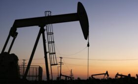 Цена Urals на день упала ниже $50 впервые с июня 2023 года