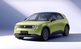 Хэтчбек Firefly выходит на рынок, чтобы отнять покупателей у Mini и smart