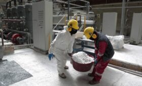 Суд в Киеве арестовал участки крупнейшего месторождения лития на Украине