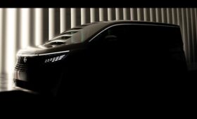 Nissan готовит «богатый» минивэн Elgrand нового поколения: первые тизеры
