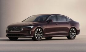 Седан Volvo S90 обновлен во второй раз (но не для всех)