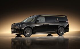 Ещё роскошнее, ещё дороже: VIP-версия Zeekr 009 теперь доступна с золотой отделкой
