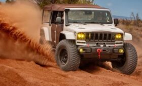 Jeep Convoy и еще шесть ретрокаров для Пасхального сафари