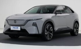 Кроссовер Mazda EZ-60 представлен в Китае