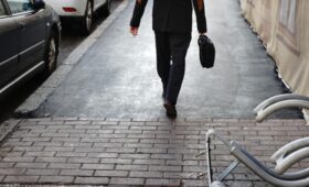 Число новых банкротств фирм в России упало до исторического минимума