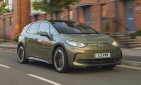 Следующий рестайлинг даст хэтчбеку Volkswagen ID.3 новое «лицо» в стиле концепта ID. GTI