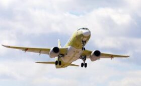 «Импортозамещенный» Superjet-100: Отчеты чиновников удались на славу!