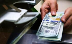 Прогноз курса доллара: когда удары США достигнут рубля?