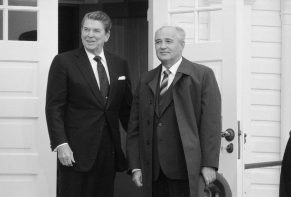 Трамп-миротворец. Нынешнего американского президента уже сравнивают с Рейганом