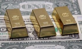 Золото бьет рекорды, доллар слабеет, инвесторы паникуют