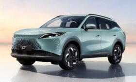 Кроссовер Omoda C7 для России: объявлены цены