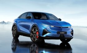 Серийный Alpine A390: три мотора, две версии, клиренс 152 мм и масса более 2,1 т