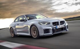 Новый облегчённый BMW M2 CS: 530 «лошадей» на 1700 кг массы и только задний привод