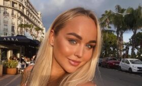 Секс-символ российского плавания Анна Егорова показала красотку сестру