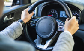 Выявлен гендерный разрыв последствий использования  автомобилей и потребления мяса
