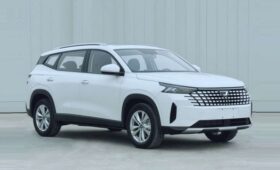 Представленный в России бренд Jetta готовит новый кроссовер VS8: фото без камуфляжа