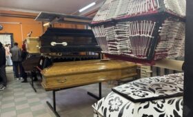 Думай о смерти, чтобы почувствовать жизнь: 6000 человек приехали на акцию «Память предков» в Музей погребальной культуры