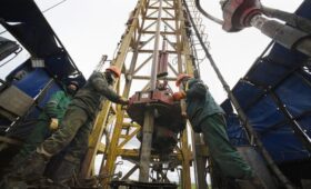 В Минприроды раскрыли, на сколько России хватит разведанных запасов нефти