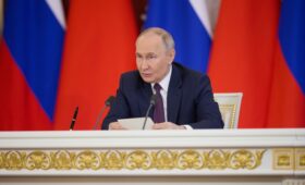Трамп назвал темы, которые обсудит в разговоре с Путиным