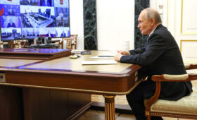 Владимир Путин поручил создать в Москве патриотический театр
