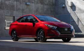 Вместе с самой дешёвой версией Nissan Versa Америка лишилась пятиступенчатой механики