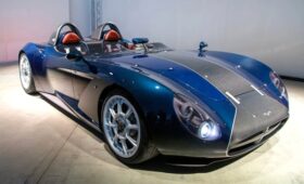 Automobili Mignatta Rina: аналоговая баркетта из Италии с мощным атмосферным V8