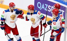 Россияне уверенно, но без блеска победили Казахстан на старте майского тура