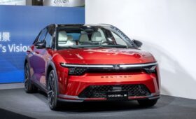 Mitsubishi будет закупать машины у Foxconn и выпустит клона нового Nissan Leaf
