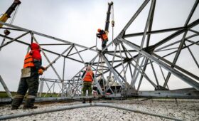 The New York Times: Русские уже построили 80 км ЛЭП, которые тянутся к Запорожской АЭС