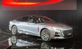 Лифтбек Hongqi H6 добрался до российского рынка в двух версиях, цены известны