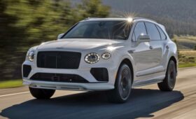 Представлена самая мощная версия кроссовера Bentley Bentayga