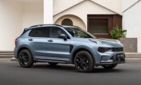 Обновлённый кроссовер Lynk & Co 01: теперь с салоном, как у евроверсии