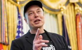 WSJ узнала о слежке в США за иностранцами, которые навещали Маска