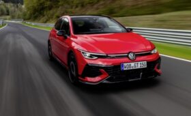 Представлен юбилейный хот-хэтч Volkswagen Golf GTI Edition 50