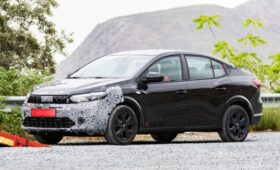 Dacia готовит обновлённый Logan: седан засветился на фото