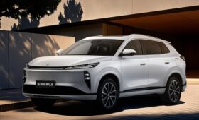 Кроссовер Dongfeng Aeolus L8, который привезут в Россию: новые фото