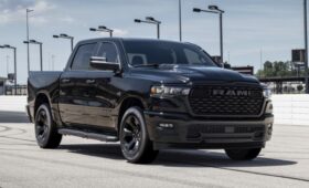 Пикапы Ram 1500 вновь обрели двигатель Hemi V8