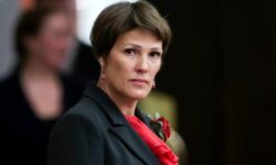 Филатова: «ВКонтакте» не запрашивает лицензию для рекламы косметологов