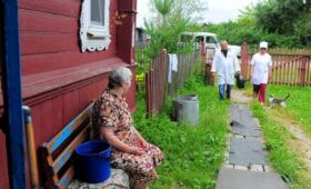 «Халат есть? Значит, доктор»: На селе больных начнут лечить фельдшеры с акушерами