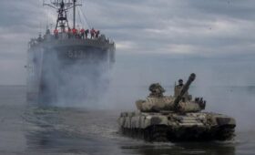 Изнанка конфликта: Иран нам друг — но выгода дороже?