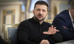 Политический труп: Зеленский, требуя от России репараций и устрашая Москву терактами, загнал себя в угол